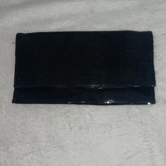 Forever 21 Sequined Clutch Purse With Silver Chain Strap - Picture 2 of 8